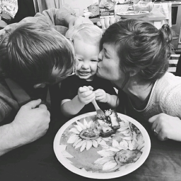 Meet your Posher, Jessica - Picture 1 of 1